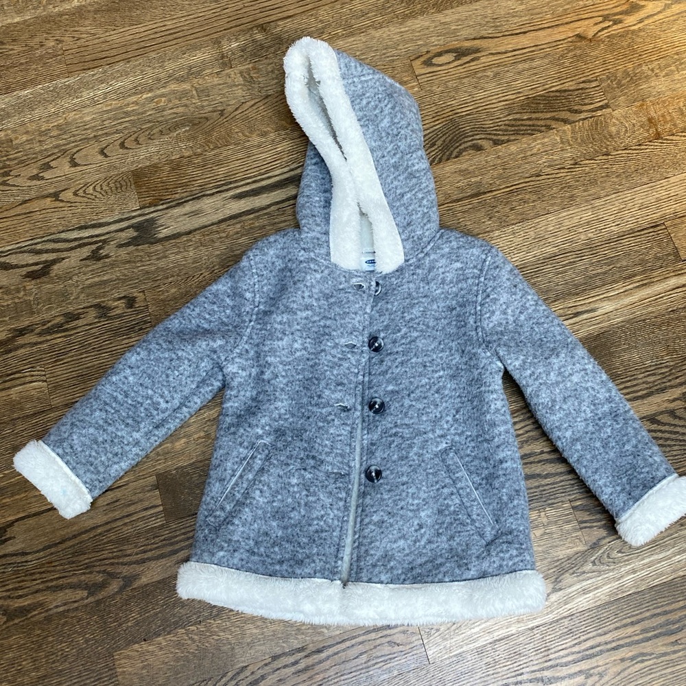 Cutest Old Navy Cozy Gray Hooded Sherpa-Trim Coat size 5T